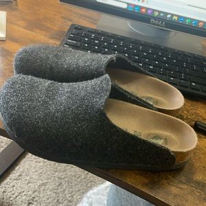 Birkenstock clogs/slippers